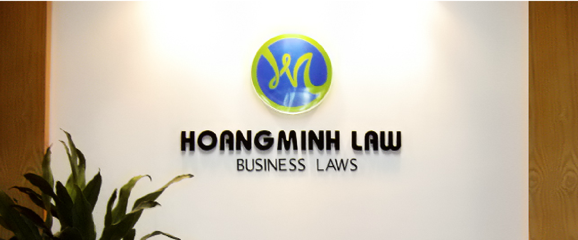 Luật Hoàng Minh